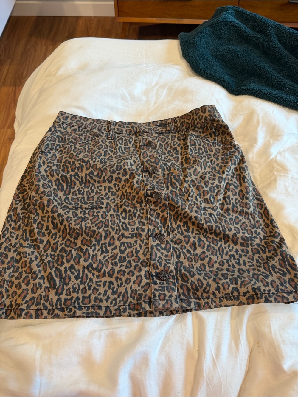 NWT Banana Republic Leopard Print Button-Front Mini Skirt - Leopard Print sz 8